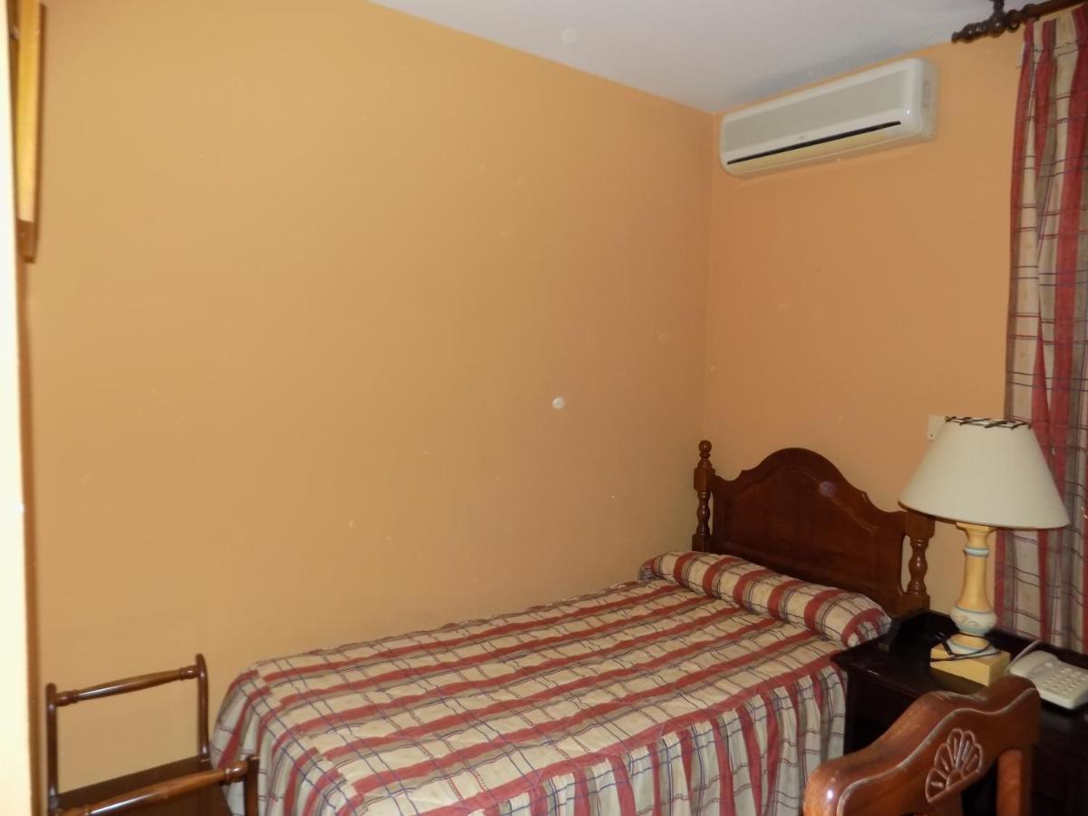 Hotel La Barca เลเป ภายนอก รูปภาพ
